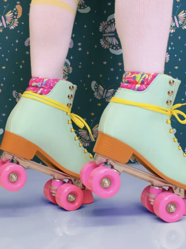 Adult Mint Quilted Roller Skates - Mint
