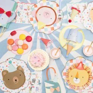 Animal Parade Die Cut Plates (x 8)