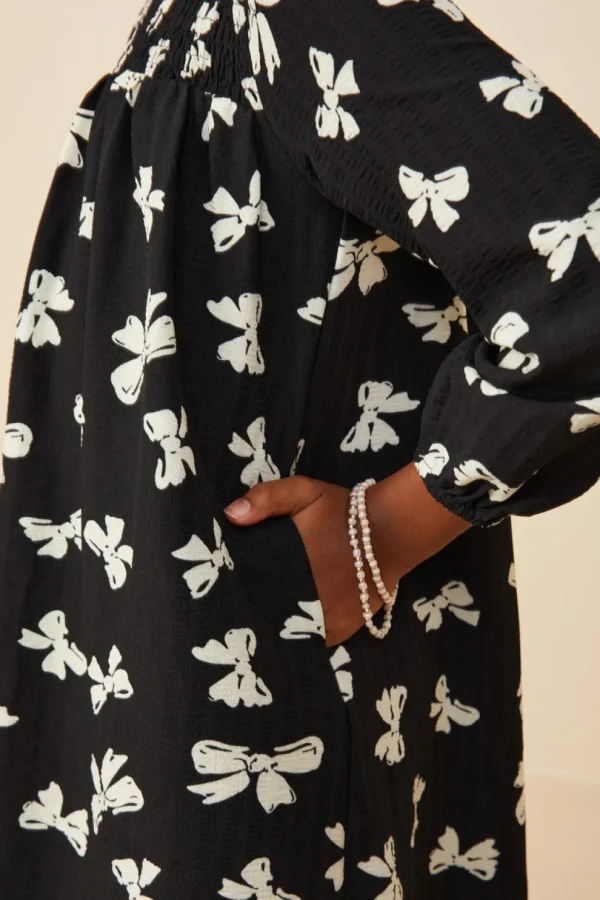 Ditsy Bow Print Smock Detail Dress