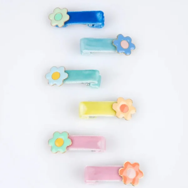 Enamel Daisy Hair Clips (x 6)