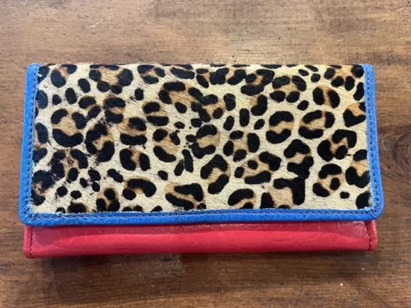 Esme Animal Print · Wallet