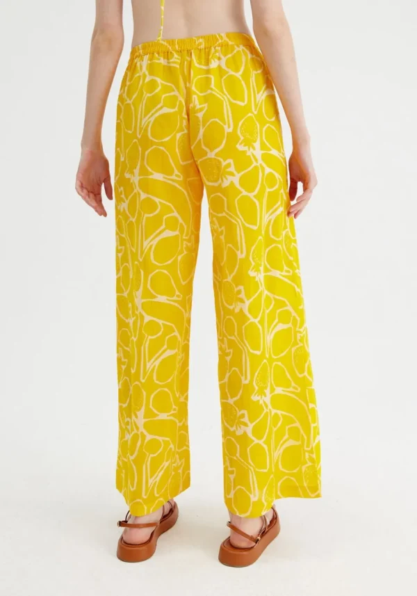 Fruit Print Mid-Rise Trousers