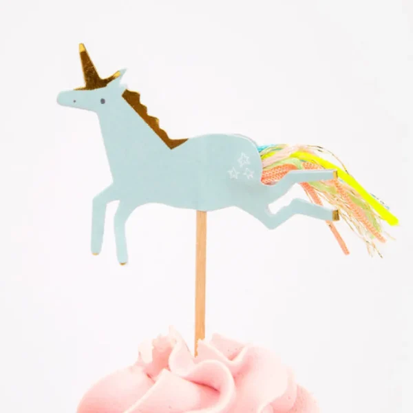 I Believe In Unicorns Cupcake Kit