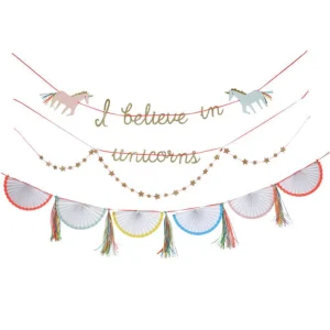 I Believe In Unicorns Garland