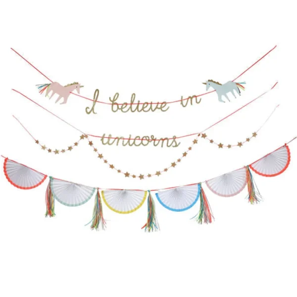 I Believe In Unicorns Garland