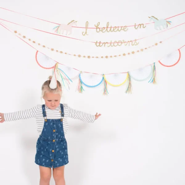 I Believe In Unicorns Garland