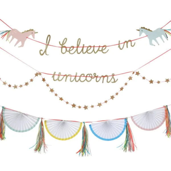 I Believe In Unicorns Garland