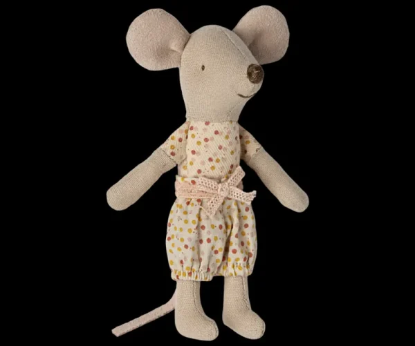 Little Sister Mouse in Matchbox