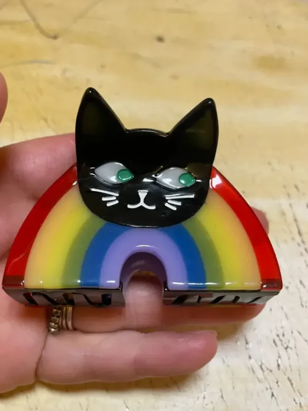 Rainbow Cat Claw