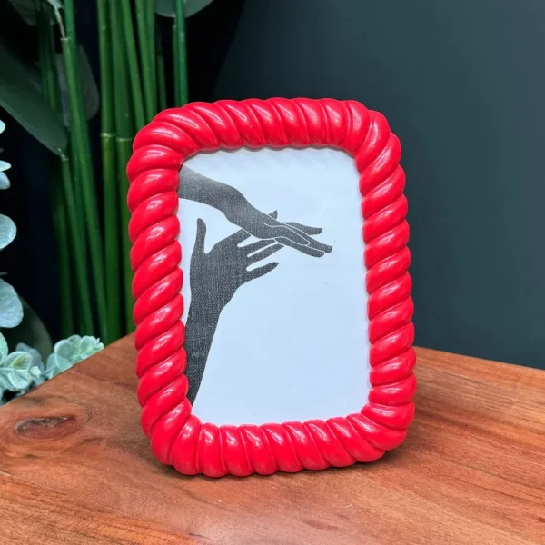 Red Twist-Layered 4x6 Photo Frame