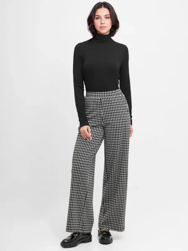 Relaxed Rhythm Trouser
