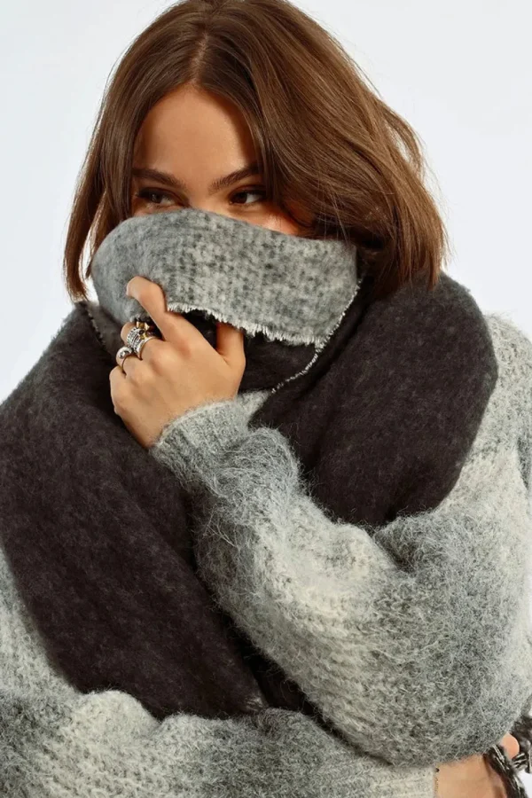 Reversible Scarf - Black
