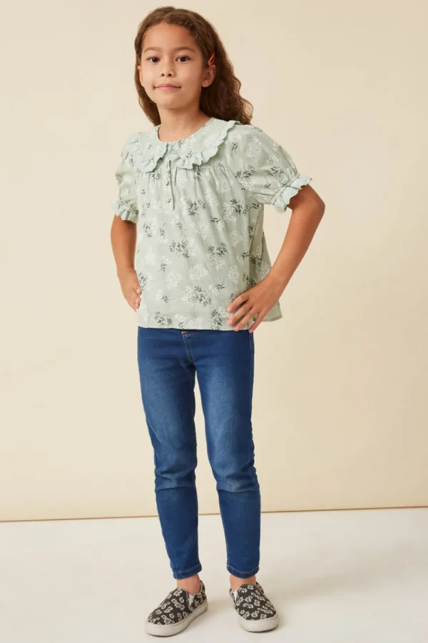 Textured Floral Lace Peter Pan Collar Top