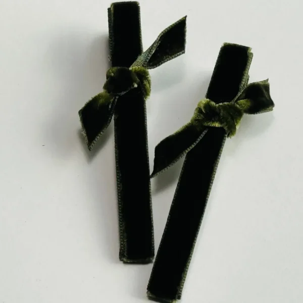 Velvet Bar Clips - Several Colors