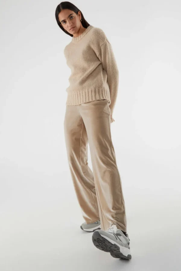 Velvet Stretch Pants - Beige