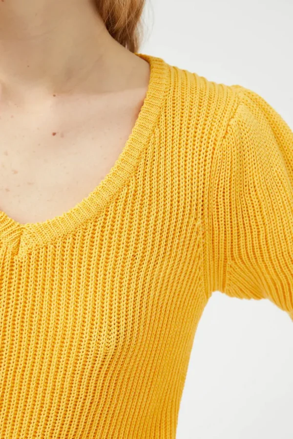 V-Neck Sweter - Yellow